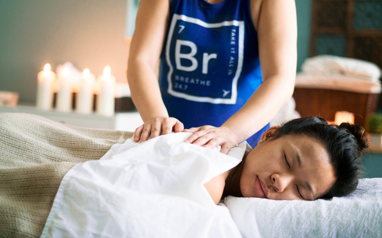 Trị liệu cổ vai gáy — An Nhiên Massage Trị Liệu