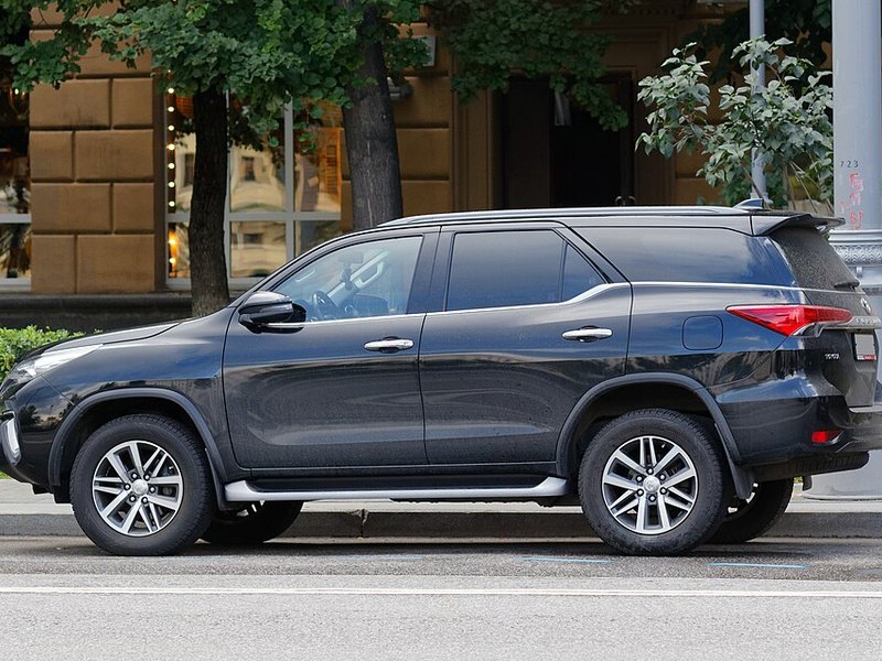 Toyota Fortuner 2.4G 2020 máy dầu