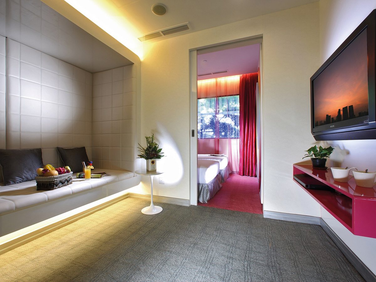 Cho thuê phòng trọ máy lạnh 25m² có gác, Tân Phú