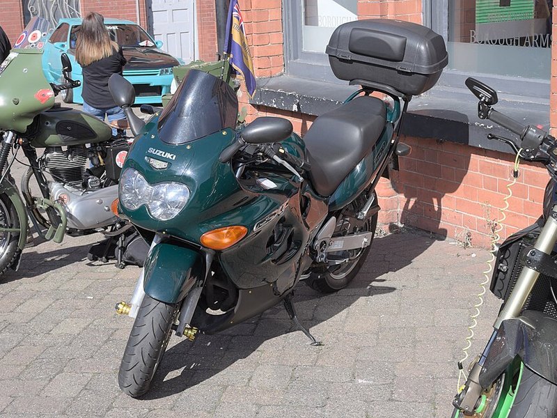 Suzuki Raider R150 2020 côn tay